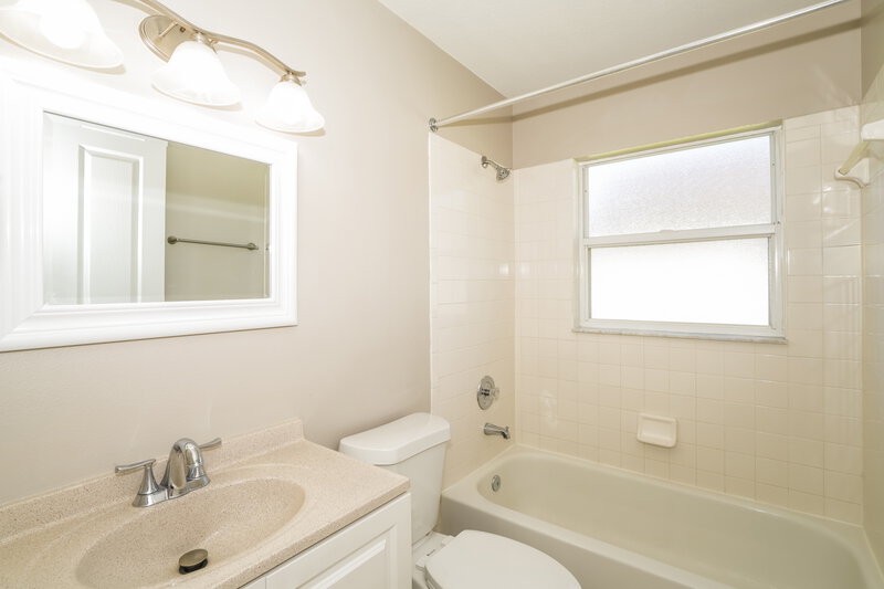 2,385/Mo, 1243 Big Sky Dr Wesley Chapel, FL 33543 Bathroom View