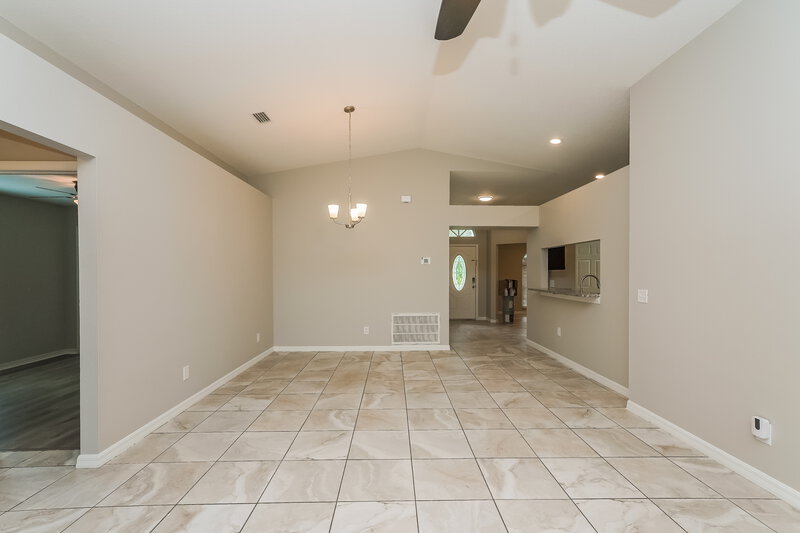 2,595/Mo, 7604 Wiltshire Park Pl Apollo Beach, FL 33572 Dining Room View
