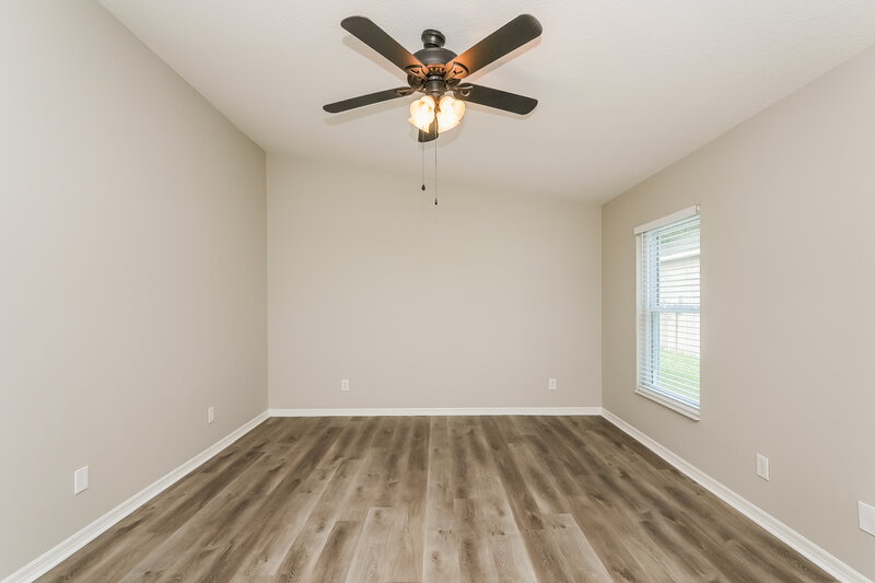 2,595/Mo, 7604 Wiltshire Park Pl Apollo Beach, FL 33572 Main Bedroom View