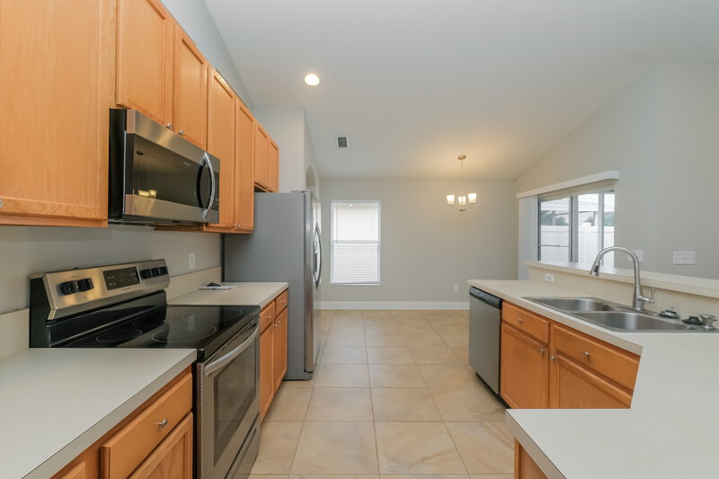 2,300/Mo, 2709 Billingham Dr Land O Lakes, FL 34639 Kitchen View