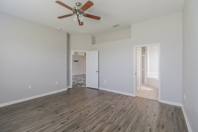 1,815/Mo, 2371 Cross Tee Ct Brooksville, FL 34604 Main Bedroom View 2