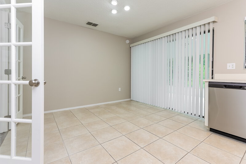 1,980/Mo, 1372 Bramblewood Dr Lakeland, FL 33811 Dining Room View