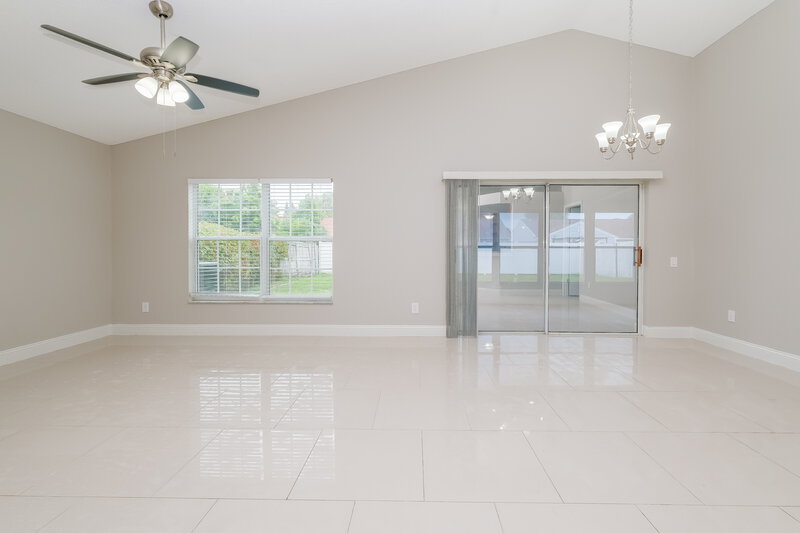 2,950/Mo, 9017 Sheldon Chase Dr Tampa, FL 33635 Living Room View