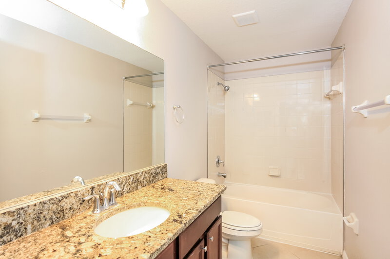 2,130/Mo, 13833 Reindeer Cir Hudson, FL 34669 Bathroom View