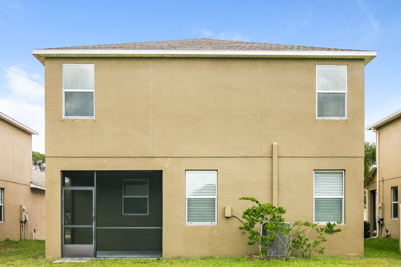 2,130/Mo, 13833 Reindeer Cir Hudson, FL 34669 Rear View