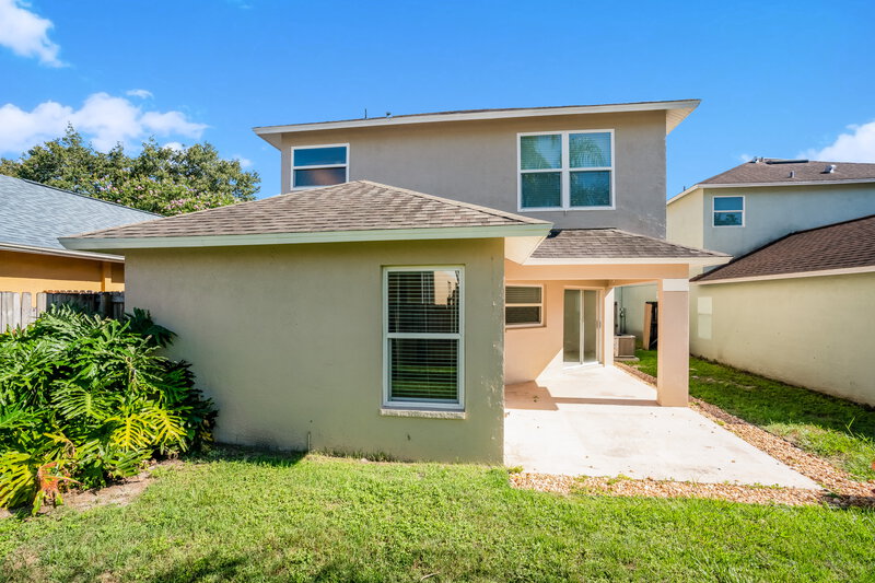 2,390/Mo, 6104 Sand Key Ln Wesley Chapel, FL 33545 Rear View 2