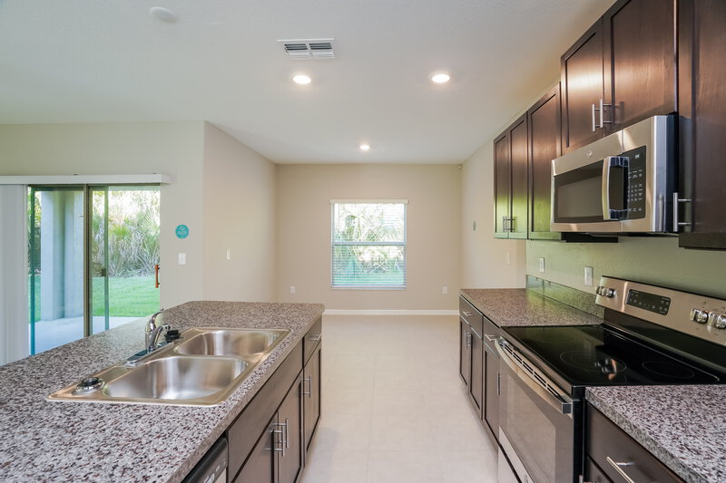 2,670/Mo, 7224 Spring Snowflake Avenue Tampa, FL 33619 Misc View 5