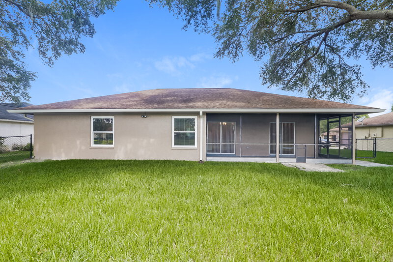 2,245/Mo, 1928 Tidewater Ct Zephyrhills, FL 33543 Rear View 2