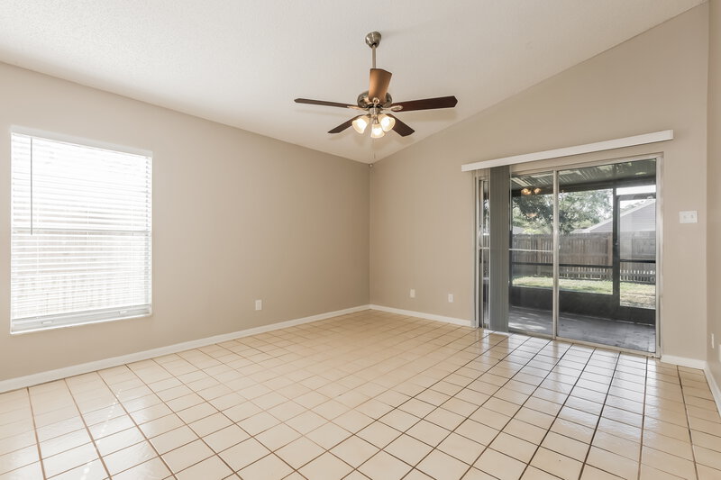 1,905/Mo, 1621 Coppersmith Ct Lutz, FL 33559 Family Room View