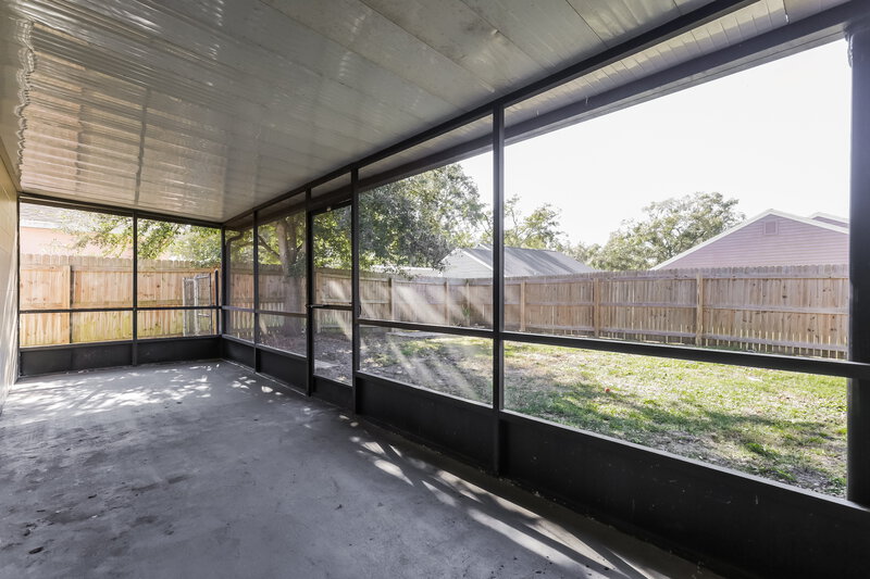 1,905/Mo, 1621 Coppersmith Ct Lutz, FL 33559 Sun Room View