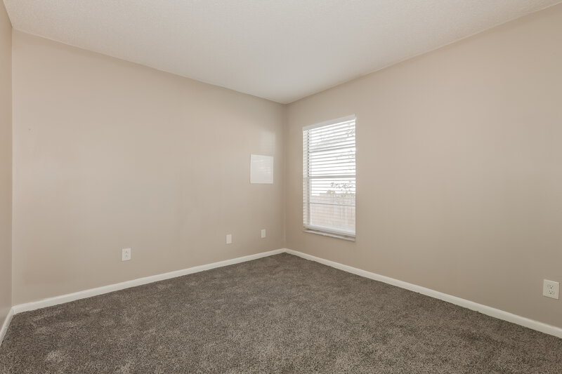 1,905/Mo, 1621 Coppersmith Ct Lutz, FL 33559 Bedroom View 2