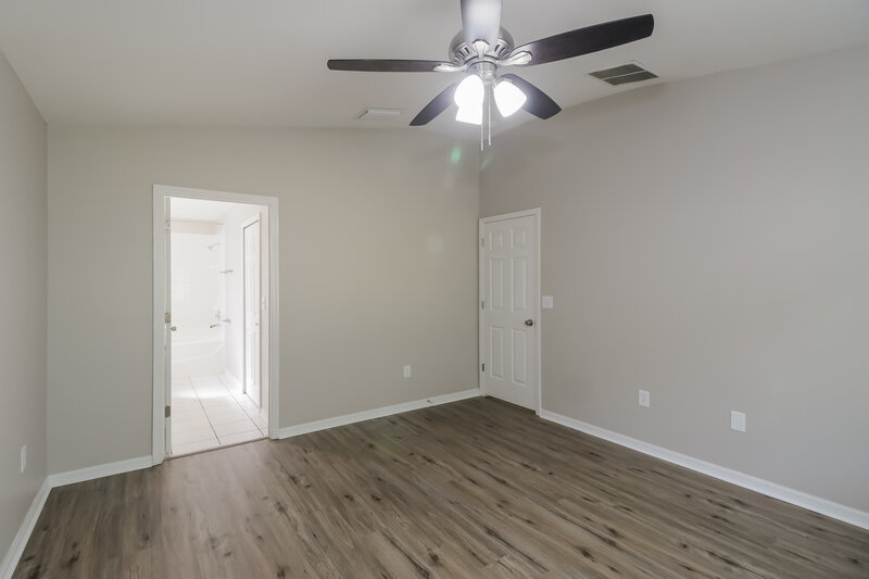 1,995/Mo, 30511 Midtown Ct Wesley Chapel, FL 33545 Main Bedroom View