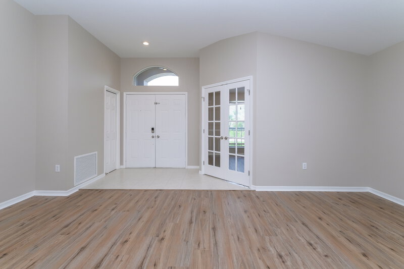 2,565/Mo, 29551 Morwen Pl Zephyrhills, FL 33543 Family Room View 2