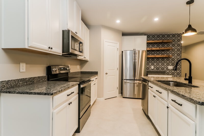 2,500/Mo, 18588 Hunters Meadow Walk Land O Lakes, FL 34638 Kitchen View
