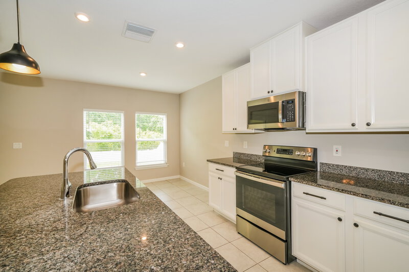 2,220/Mo, 18588 Hunters Meadow Walk Land O Lakes, FL 34638 Kitchen View 2