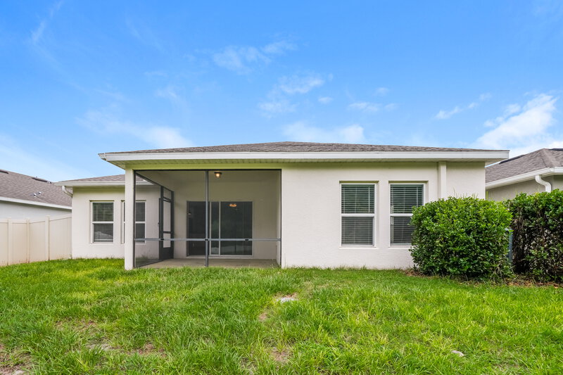 2,220/Mo, 18588 Hunters Meadow Walk Land O Lakes, FL 34638 Rear View