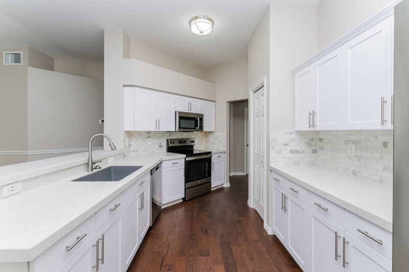 4,400/Mo, 526 Greg St Valrico, FL 33594 Kitchen View