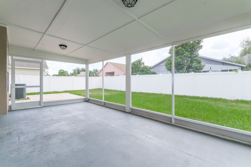 4,400/Mo, 526 Greg St Valrico, FL 33594 Sun Room View