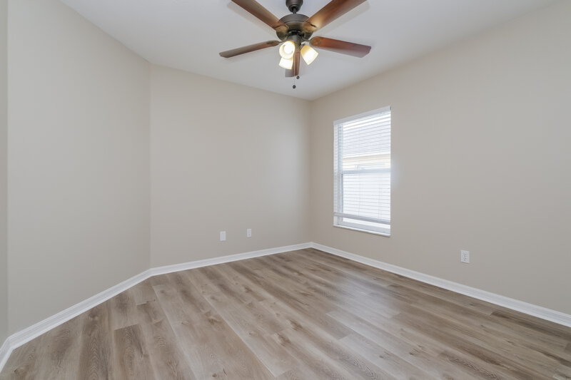 4,400/Mo, 526 Greg St Valrico, FL 33594 Bedroom View 3