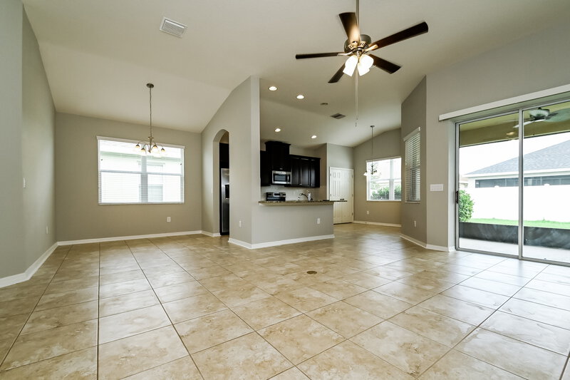 2,610/Mo, 8204 Belle Grove Ct Riverview, FL 33578 Living Room View 2