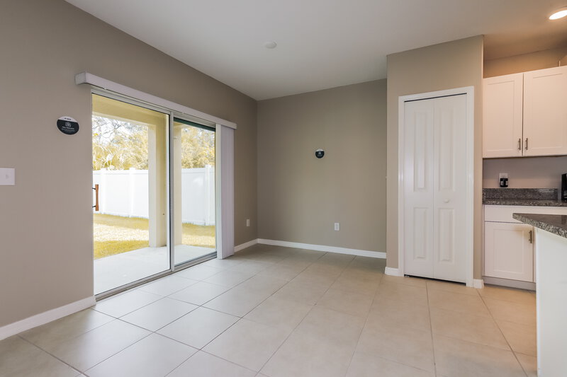 2,465/Mo, 7204 Spring Snowflake Avenue Tampa, FL 33619 Living Room View