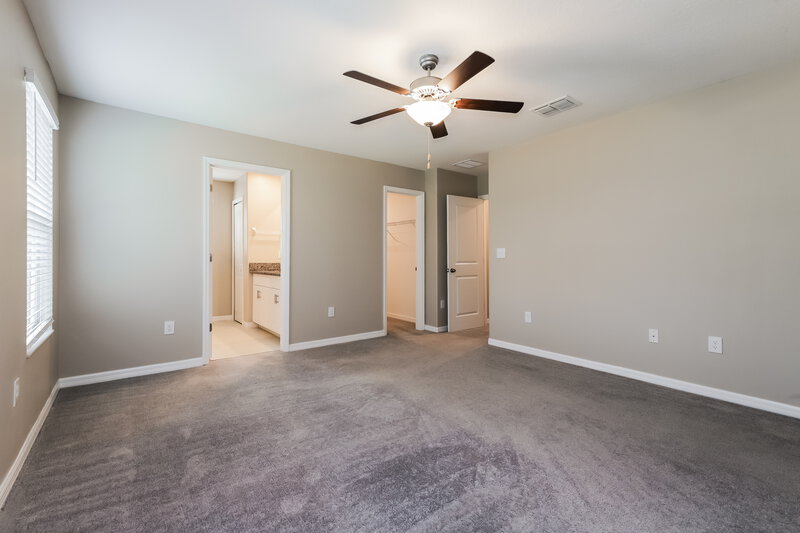 2,465/Mo, 7204 Spring Snowflake Avenue Tampa, FL 33619 Main Bedroom View