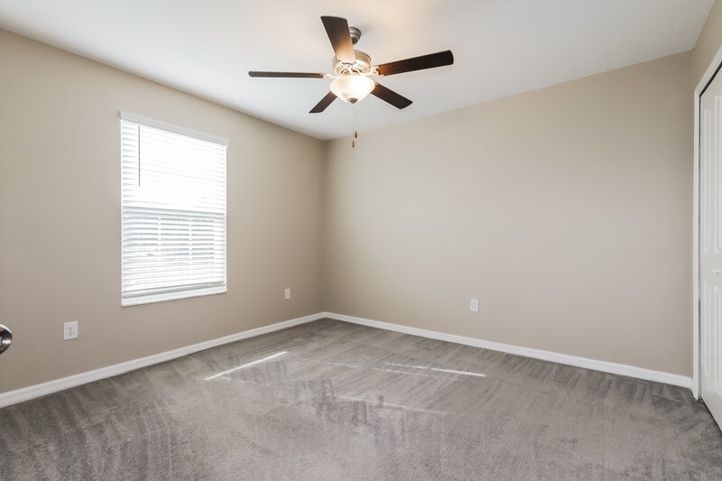 2,465/Mo, 7204 Spring Snowflake Avenue Tampa, FL 33619 Bedroom View