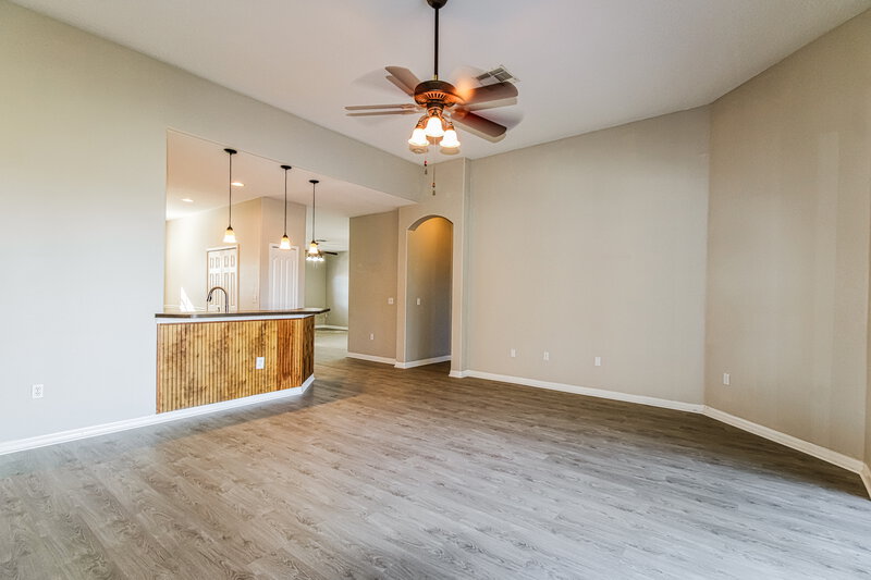 2,050/Mo, 13210 Haverhill Dr Spring Hill, FL 34609 Living Room View