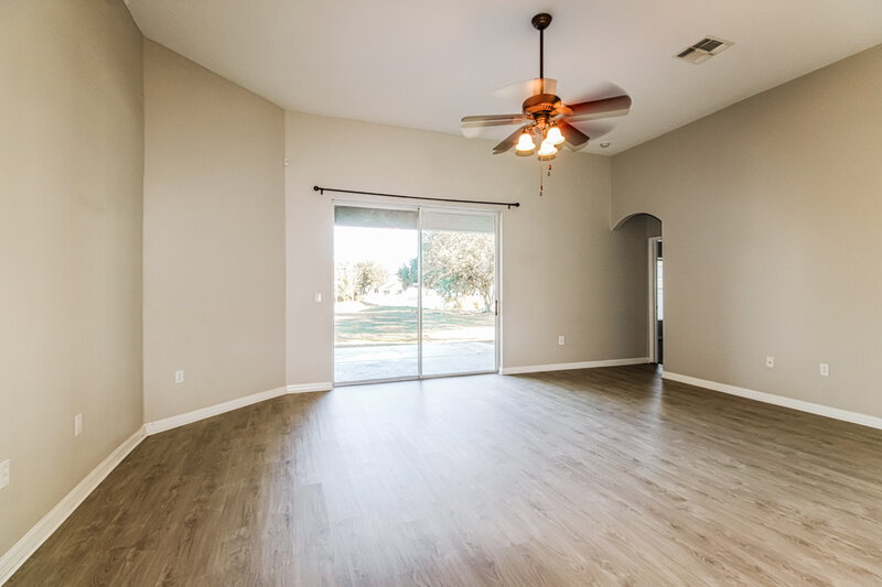 2,050/Mo, 13210 Haverhill Dr Spring Hill, FL 34609 Living Room View 2