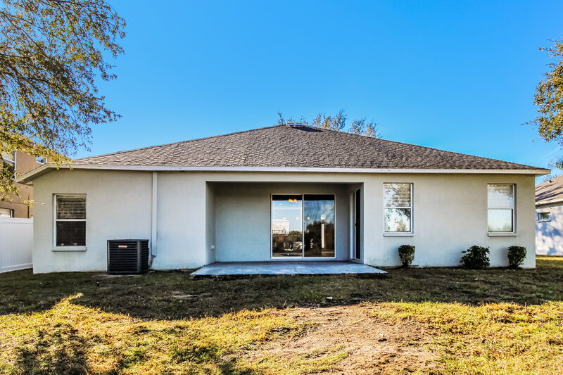 2,050/Mo, 13210 Haverhill Dr Spring Hill, FL 34609 Rear View