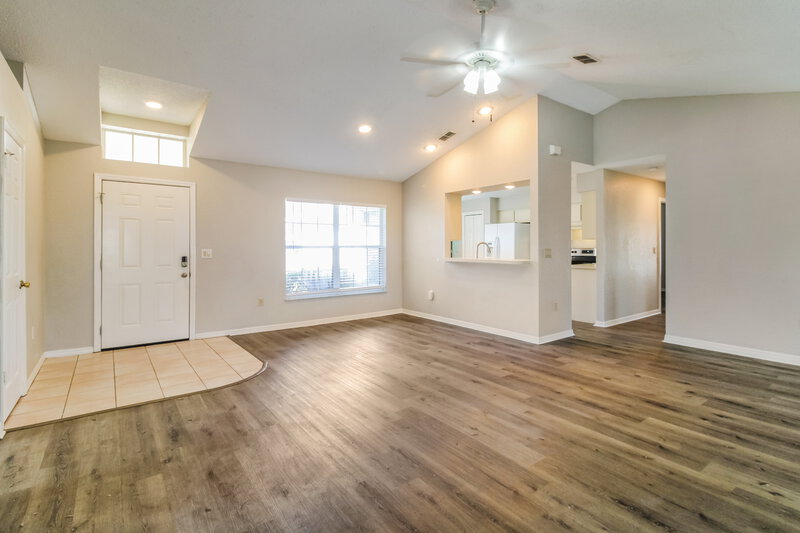 1,725/Mo, 3352 Bluestone Ave Spring Hill, FL 34609 Living Room View 2