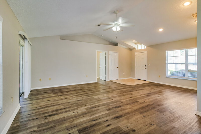 1,725/Mo, 3352 Bluestone Ave Spring Hill, FL 34609 Dining Room View