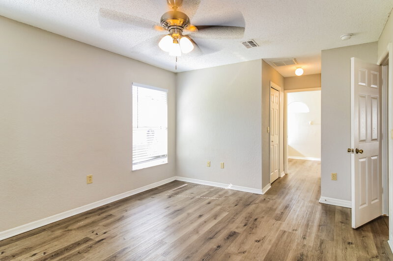1,725/Mo, 3352 Bluestone Ave Spring Hill, FL 34609 Main Bedroom View