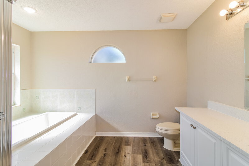 1,725/Mo, 3352 Bluestone Ave Spring Hill, FL 34609 Main Bathroom View