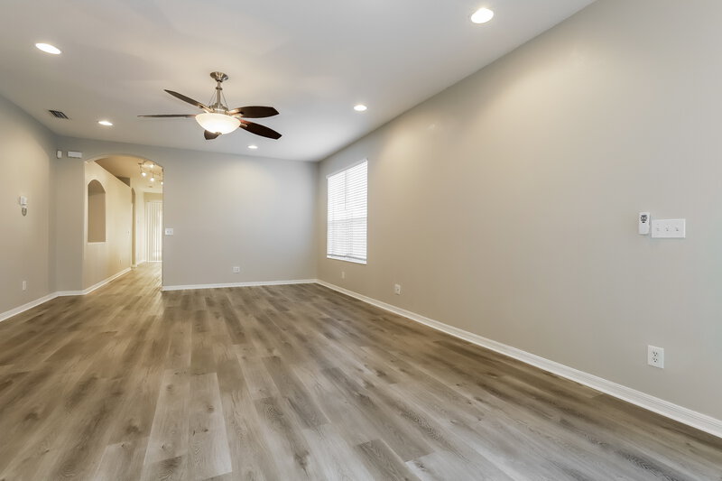 2,340/Mo, 8549 Deer Chase Dr Riverview, FL 33578 Living Room View 2