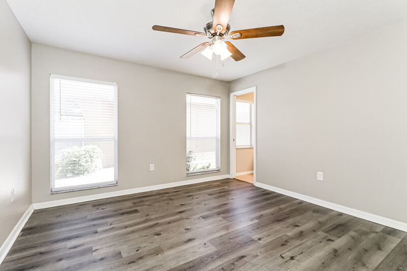 1,935/Mo, 7918 Barclay Rd New Port Richey, FL 34654 Main Bedroom View