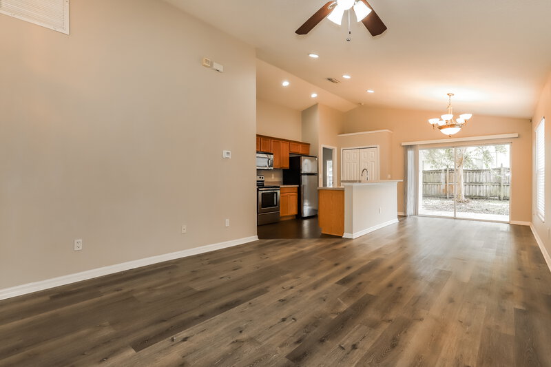 1,970/Mo, 11722 Mango Cross Ct Seffner, FL 33584 Living Room View 2