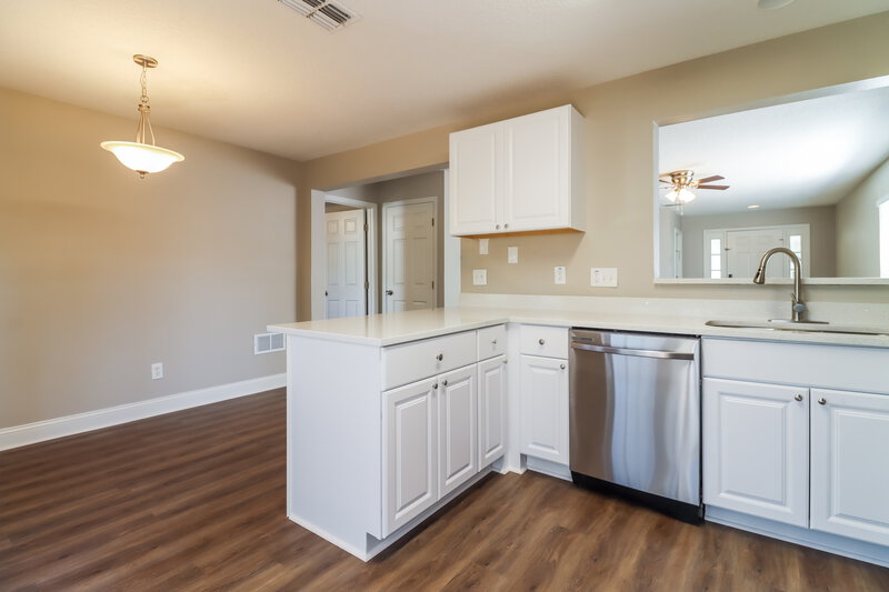 2,385/Mo, 8636 Persea Ct Trinity, FL 34655 Kitchen View 2