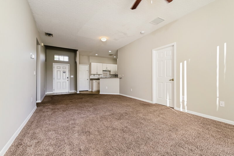 3,000/Mo, 34442 Smart Dr Zephyrhills, FL 33541 Living Room View 2