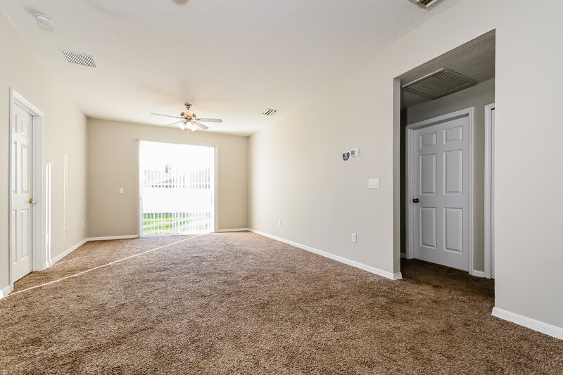 3,000/Mo, 34442 Smart Dr Zephyrhills, FL 33541 Living Room View 3