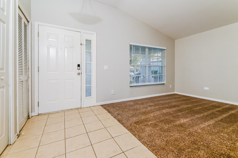 2,065/Mo, 11351 Coconut Island Dr Riverview, FL 33569 Dining Room View 2