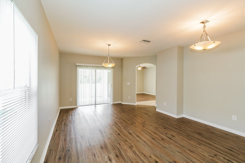 2,270/Mo, 5714 Tanagerlake Rd Lithia, FL 33547 Living Room View