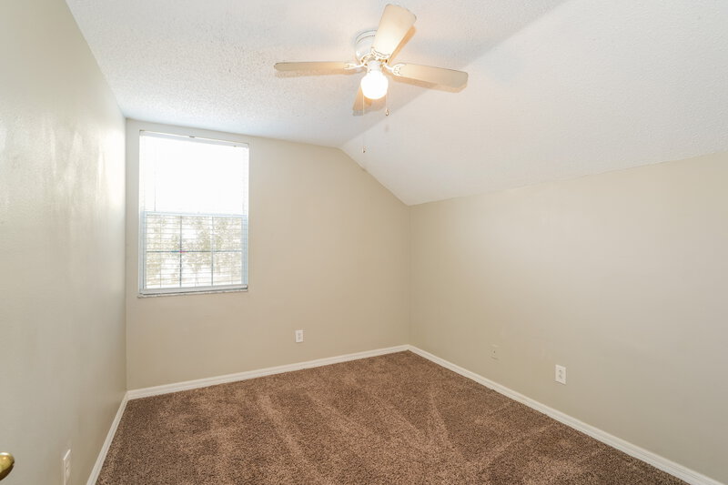 2,140/Mo, 742 Cape Cod Cir Valrico, FL 33594 Bedroom View