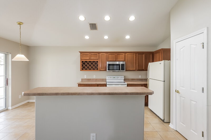 3,710/Mo, 11160 Golden Silence Dr Riverview, FL 33579 Kitchen View
