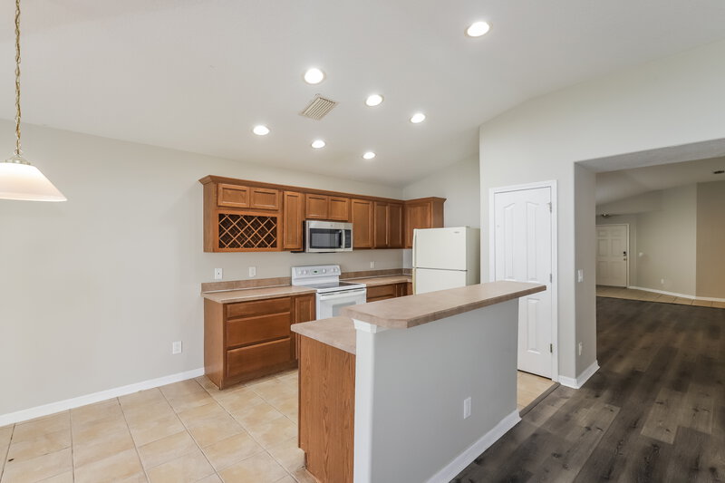 3,710/Mo, 11160 Golden Silence Dr Riverview, FL 33579 Kitchen View 2