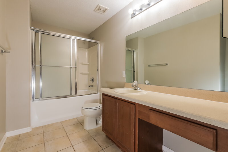 3,710/Mo, 11160 Golden Silence Dr Riverview, FL 33579 Main Bathroom View