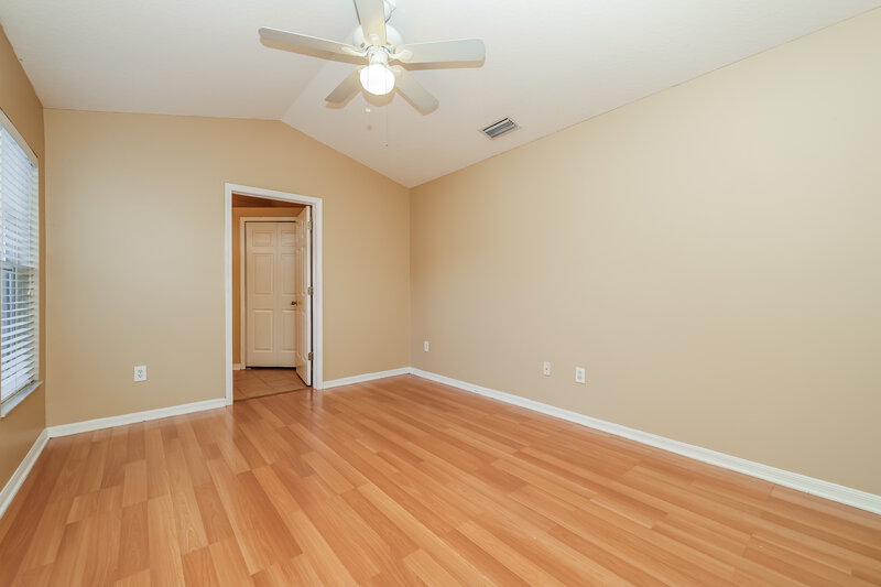 1,995/Mo, 6708 Summer Haven Dr Riverview, FL 33578 Main Bedroom View