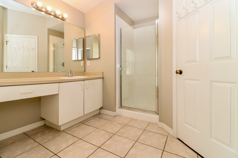 2,235/Mo, 11903 Autumn Creek Dr Riverview, FL 33569 Main Bathroom View