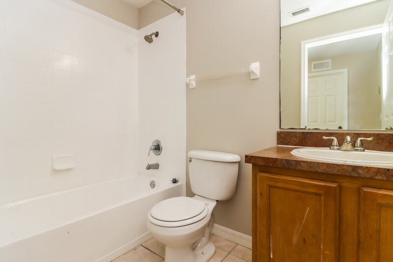 2,235/Mo, 11903 Autumn Creek Dr Riverview, FL 33569 Bathroom View