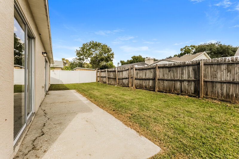 1,875/Mo, 4706 N Dawnmeadow Ct Plant City, FL 33566 Rear View 2